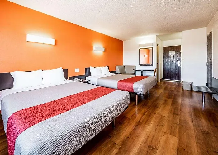 The Ellsworth Hotel, An Ascend Collection Hotel